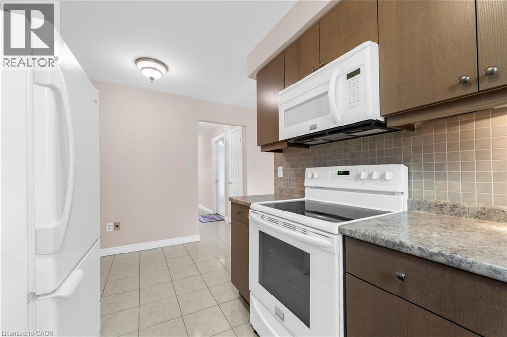 230 Meadowbrook Drive Unit# 1, Ancaster, Ontario  L9G 4V2 - Photo 13 - 40814488