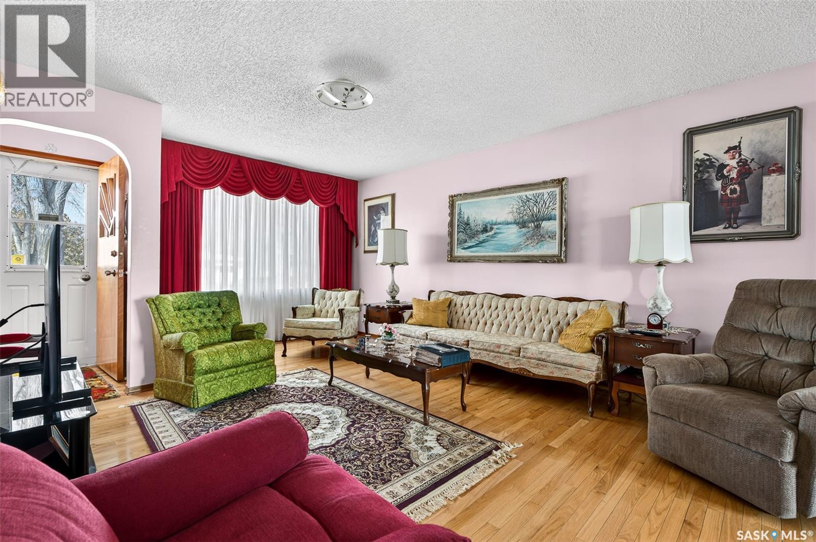 557 Duffield Street W, Moose Jaw, Saskatchewan  S6H 5J1 - Photo 4 - SK033403