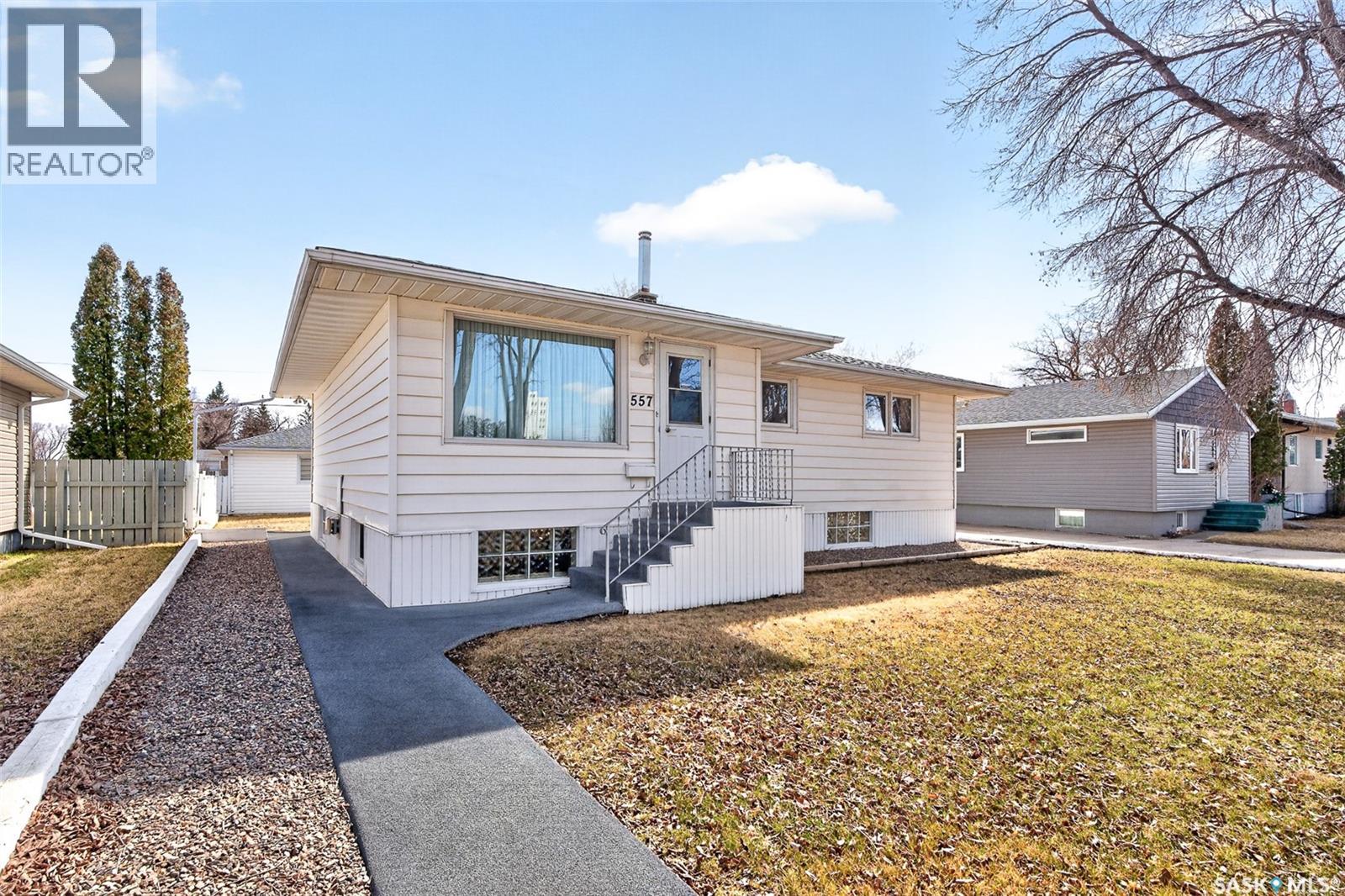 557 Duffield Street W, Moose Jaw, Saskatchewan  S6H 5J1 - Photo 48 - SK033403