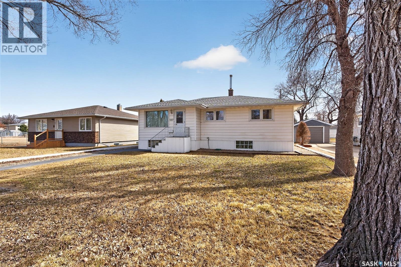 557 Duffield Street W, Moose Jaw, Saskatchewan  S6H 5J1 - Photo 51 - SK033403