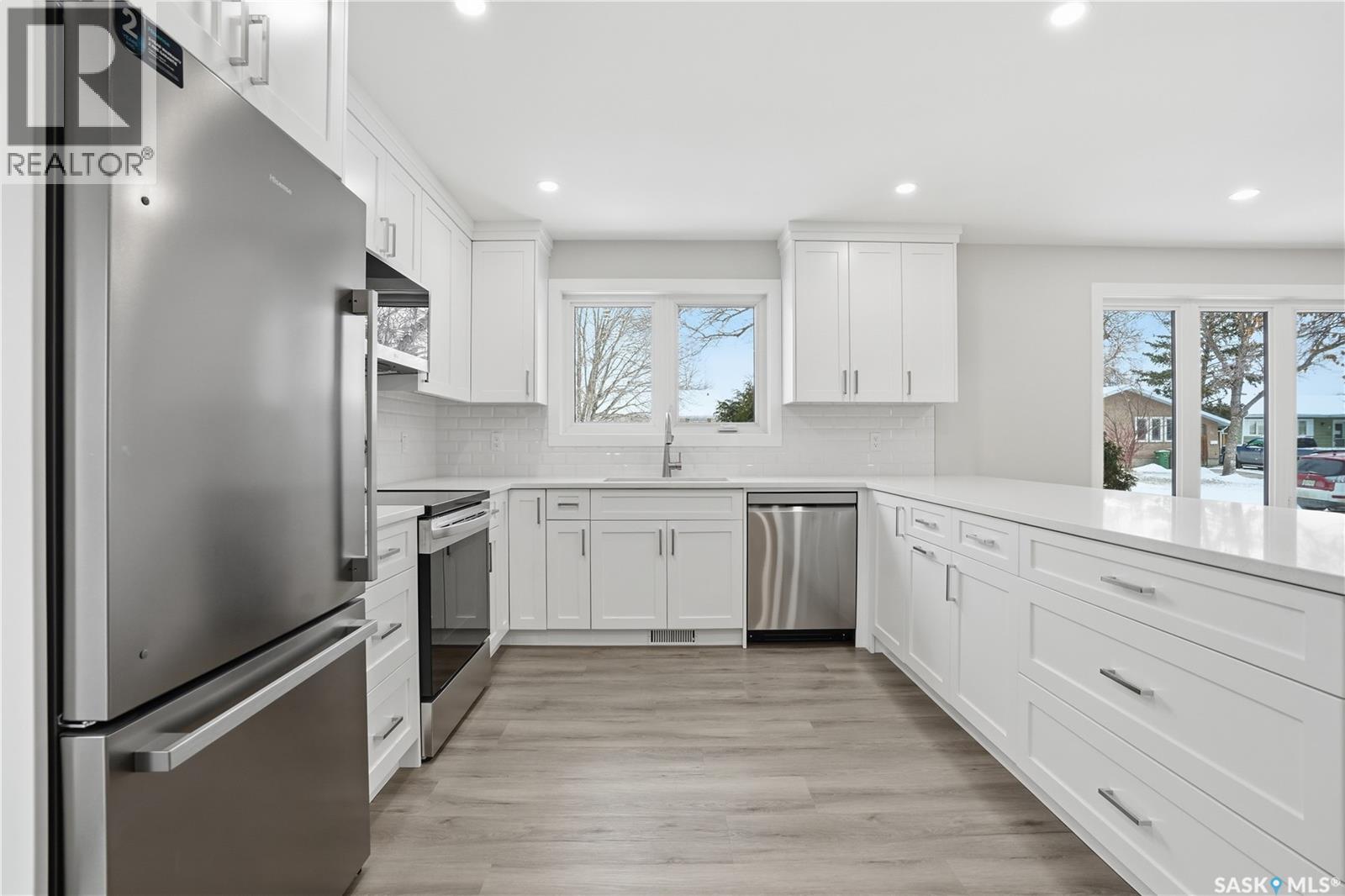 31 Newstead Avenue, Regina, Saskatchewan  S4X 1H1 - Photo 8 - SK033422