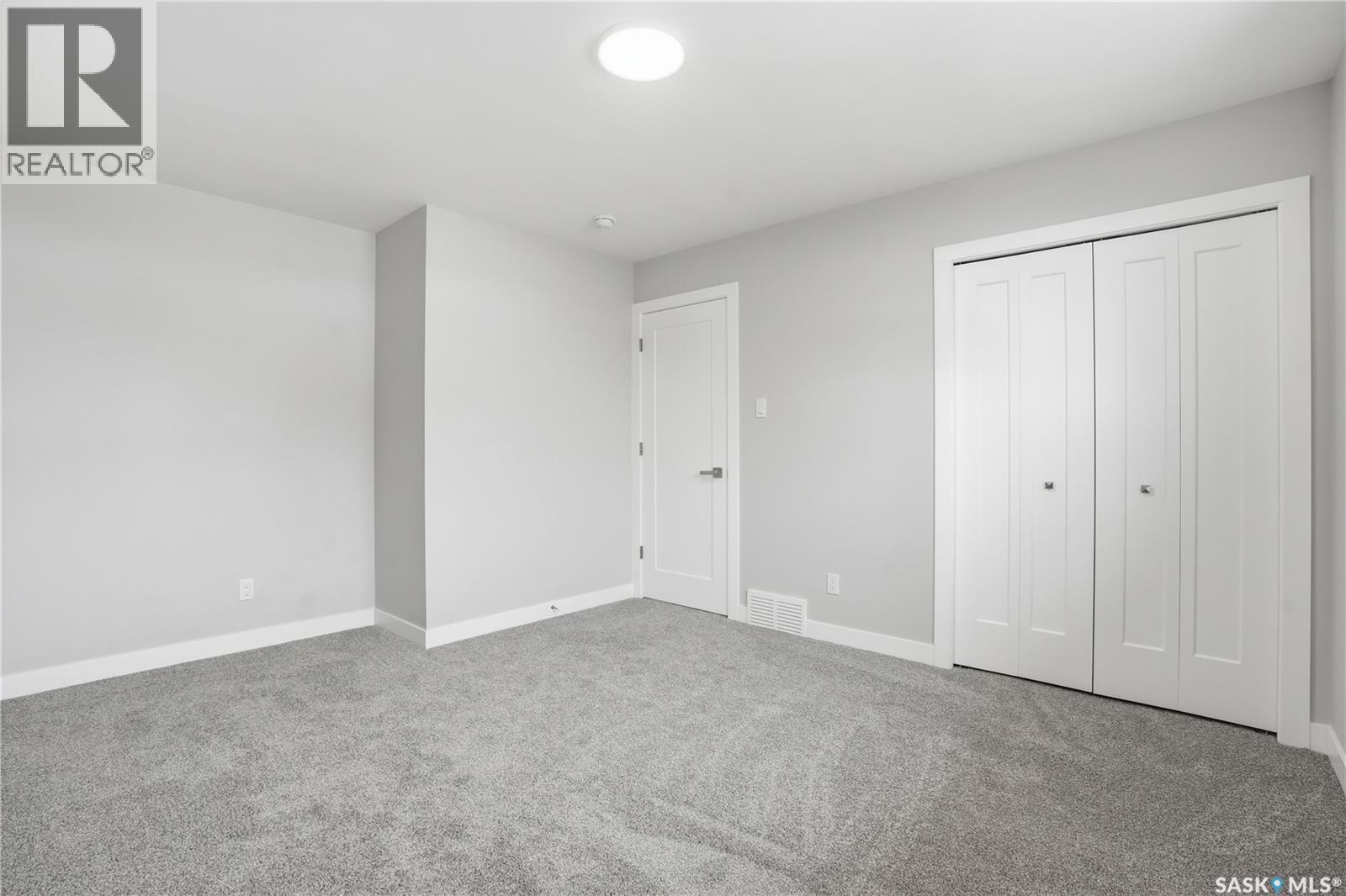 31 Newstead Avenue, Regina, Saskatchewan  S4X 1H1 - Photo 18 - SK033422