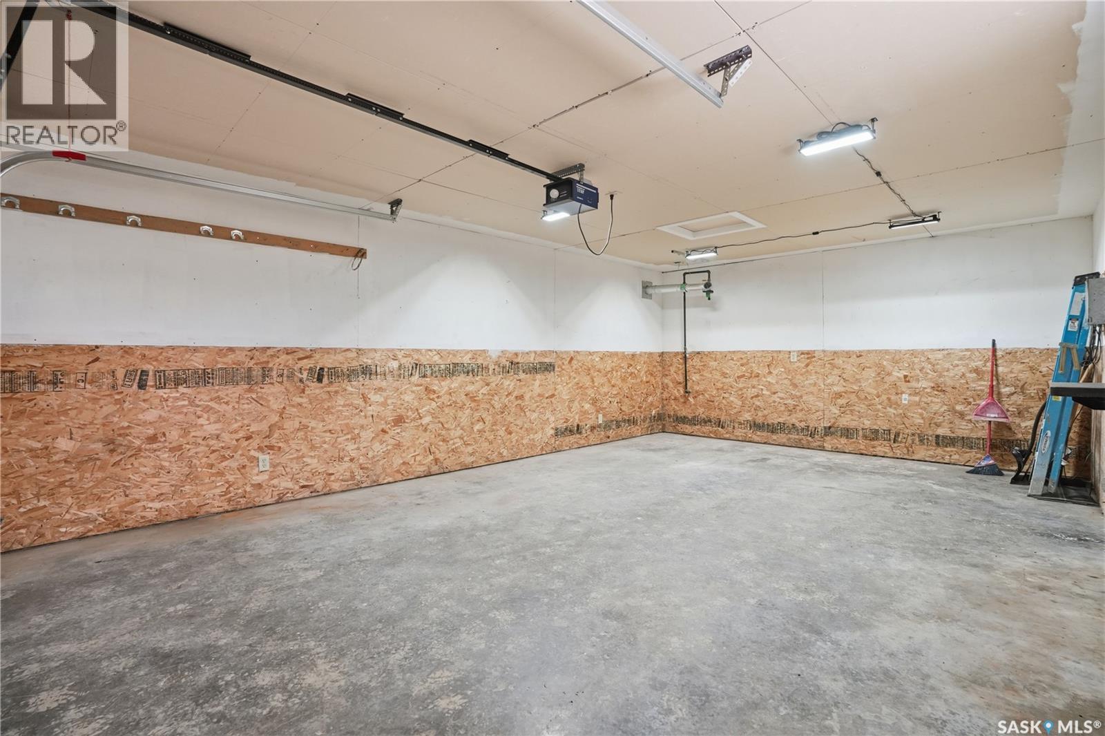 31 Newstead Avenue, Regina, Saskatchewan  S4X 1H1 - Photo 38 - SK033422