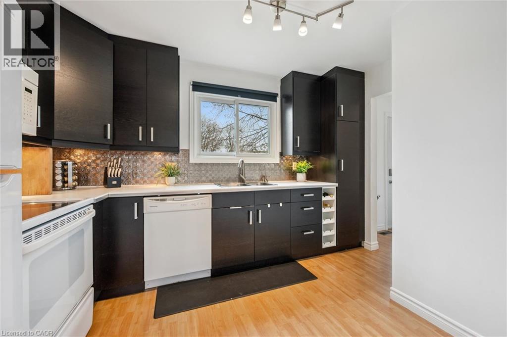 423 Cadbury Court Unit# A, Waterloo, Ontario  N2K 3G7 - Photo 15 - 40820110