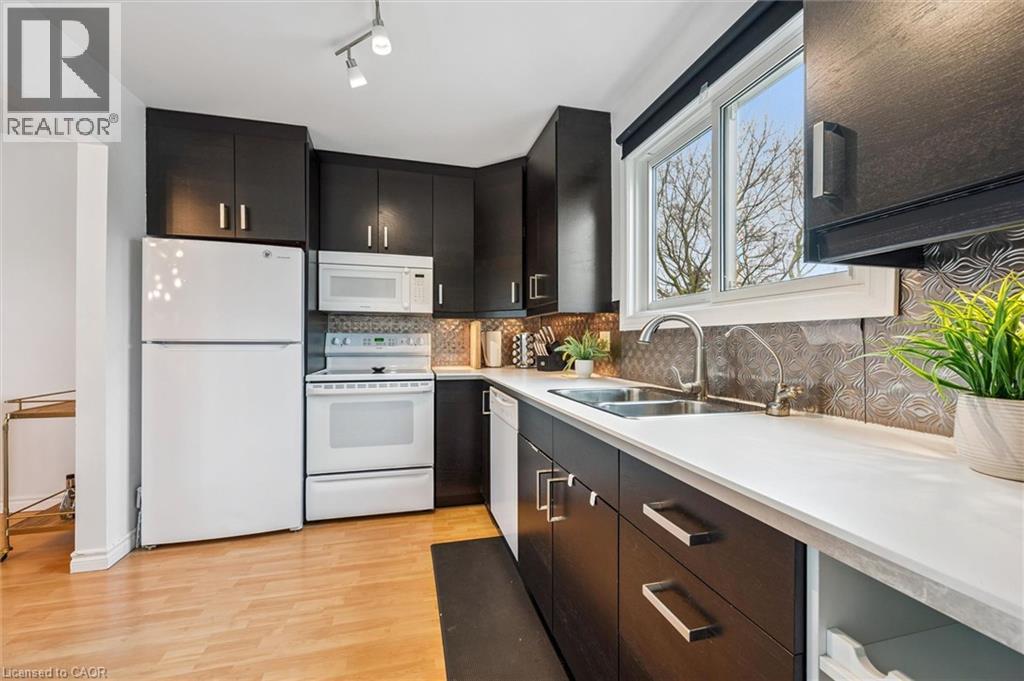 423 Cadbury Court Unit# A, Waterloo, Ontario  N2K 3G7 - Photo 17 - 40820110