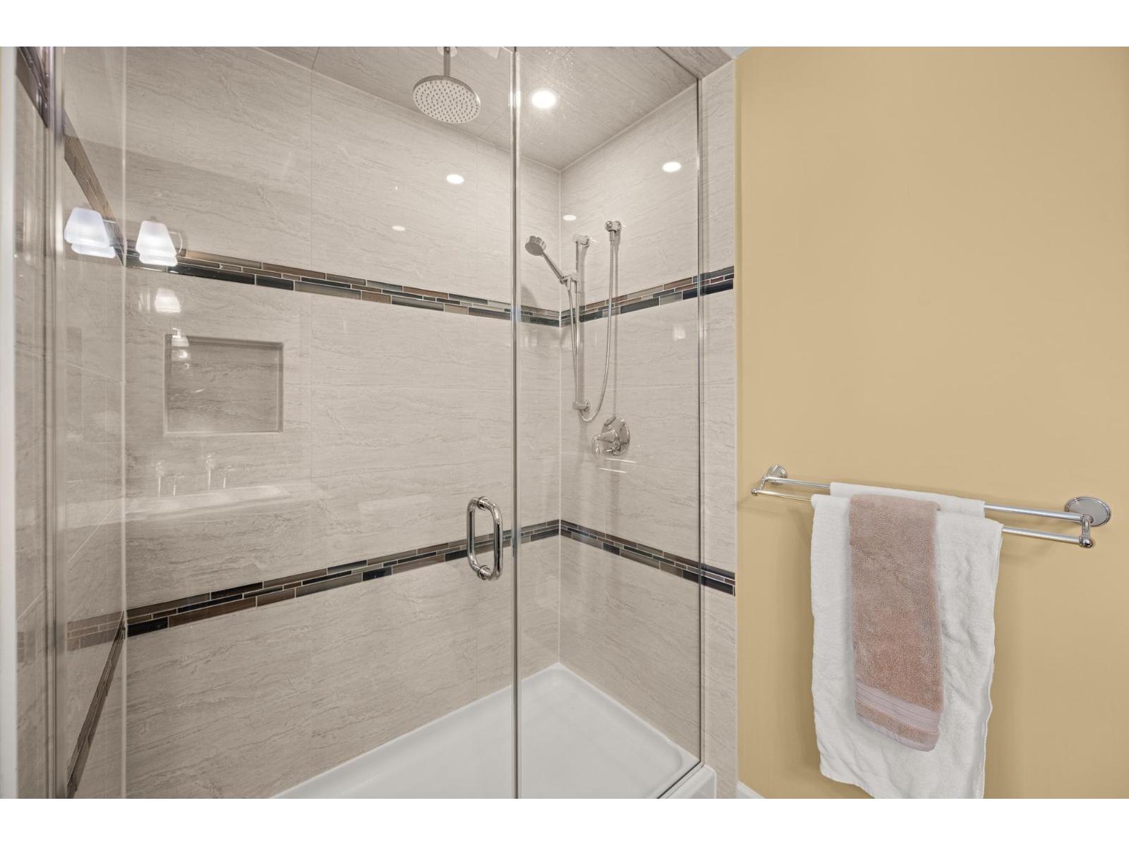 327 8157 207 Street, Langley, British Columbia  V2Y 0V3 - Photo 22 - R3113433