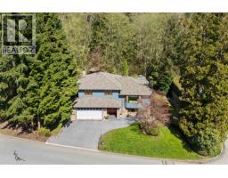 2760 WALPOLE CRESCENT, North Vancouver, British Columbia