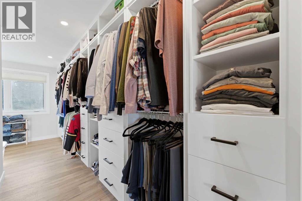 6725 Livingstone Drive SW, Calgary, Alberta  T3E 6J2 - Photo 28 - A2286743