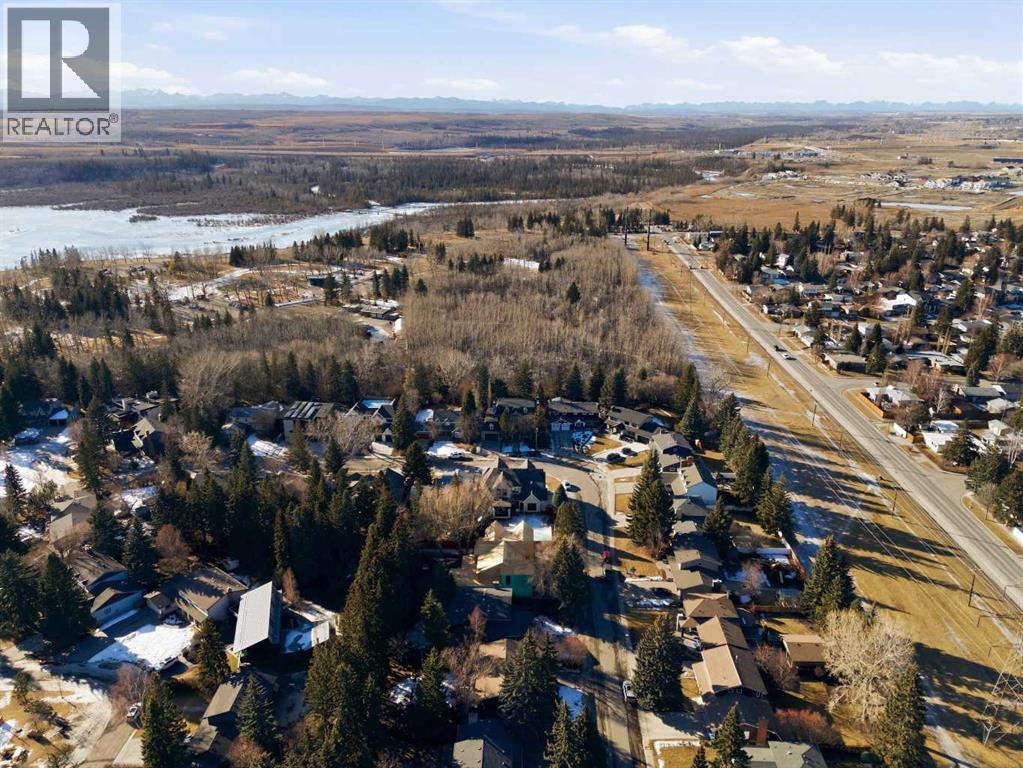 6725 Livingstone Drive SW, Calgary, Alberta  T3E 6J2 - Photo 47 - A2286743