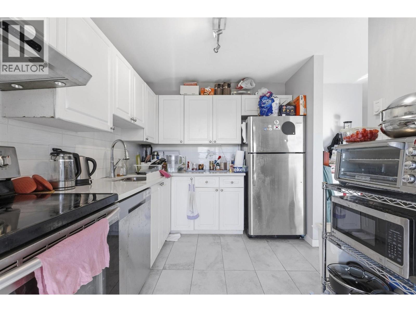 303 1310 Cariboo Street, New Westminster, British Columbia  V3M 1X2 - Photo 8 - R3111344