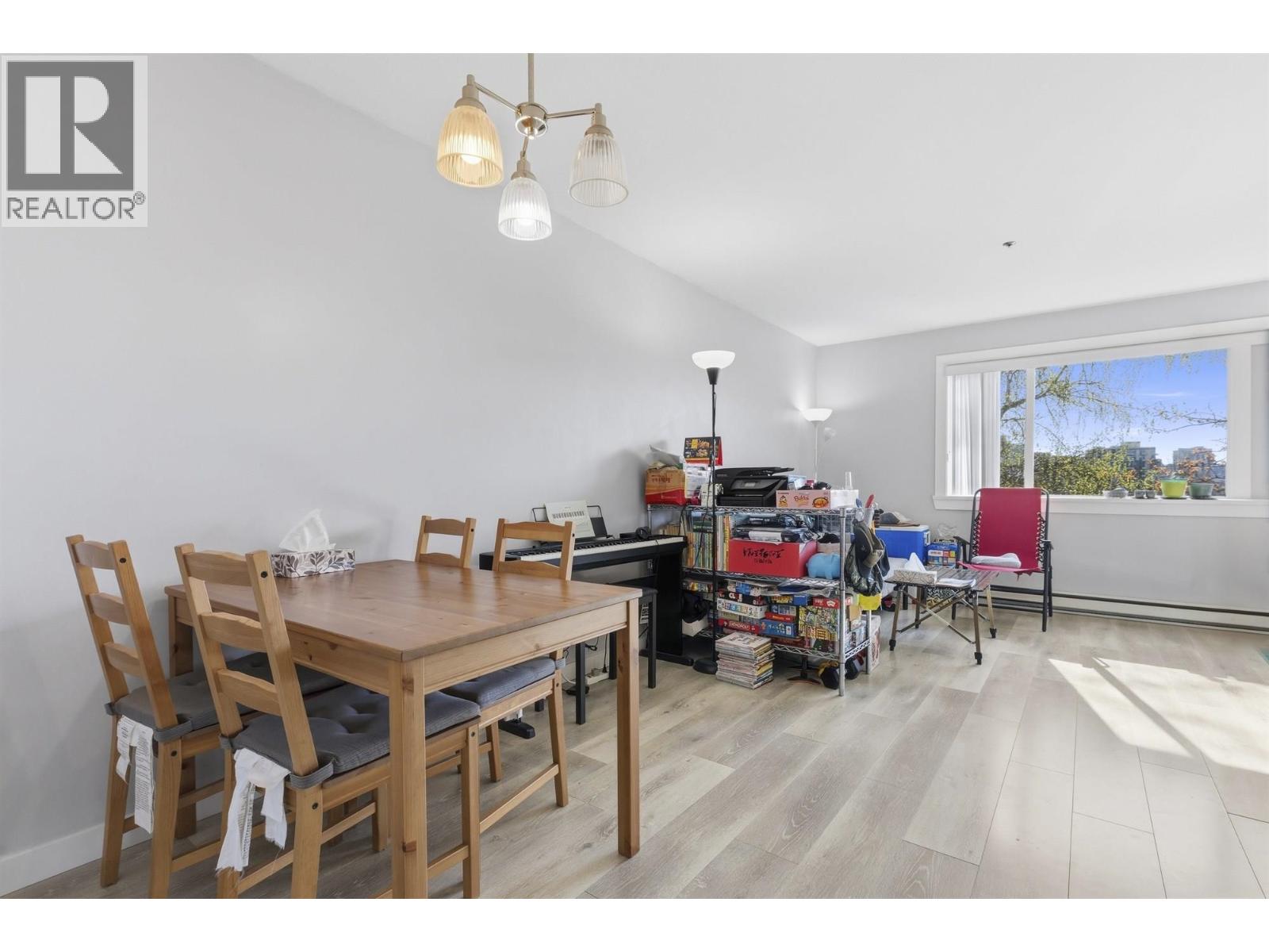 303 1310 Cariboo Street, New Westminster, British Columbia  V3M 1X2 - Photo 5 - R3111344