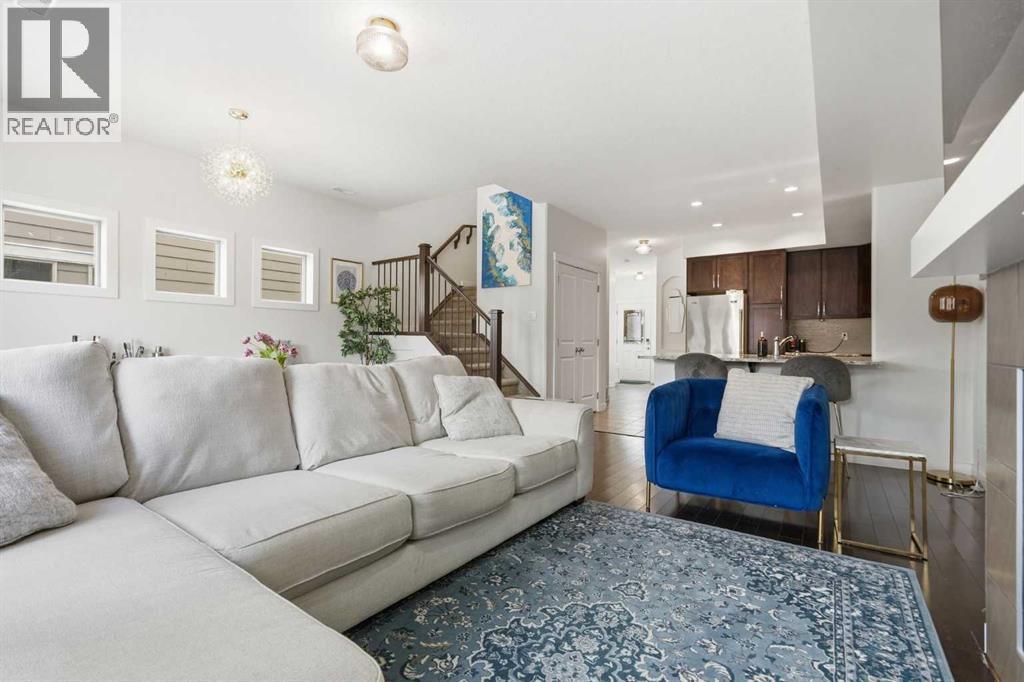 86 Cougar Ridge Landing SW, Calgary, Alberta  T3H 0X8 - Photo 8 - A2300043