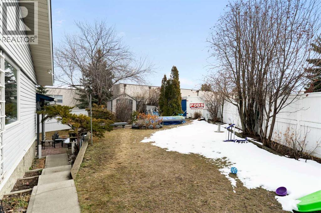 12 Thornwood Place NW, Calgary, Alberta  T2K 5N2 - Photo 28 - A2302065