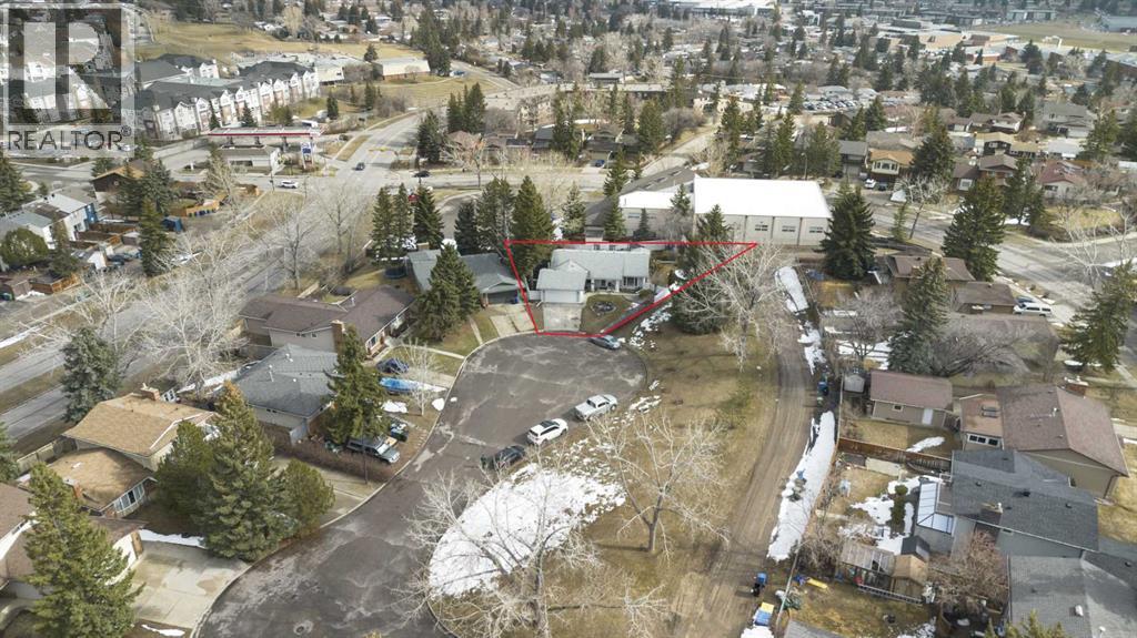 12 Thornwood Place NW, Calgary, Alberta  T2K 5N2 - Photo 2 - A2302065