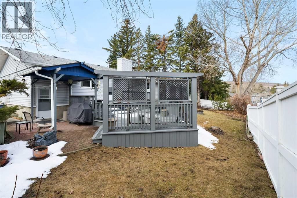 12 Thornwood Place NW, Calgary, Alberta  T2K 5N2 - Photo 30 - A2302065