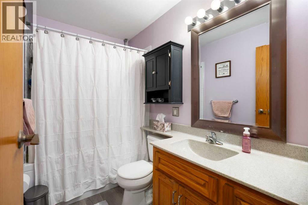 12 Thornwood Place NW, Calgary, Alberta  T2K 5N2 - Photo 12 - A2302065