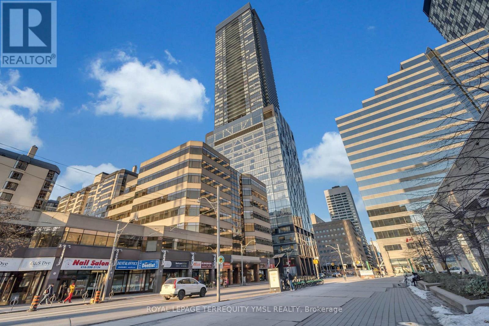 4506 - 488 UNIVERSITY AVENUE, Toronto, Ontario