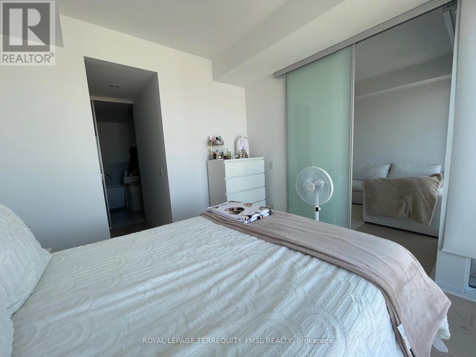 4506 - 488 University Avenue, Toronto, Ontario  M5G 0C1 - Photo 14 - C13020212