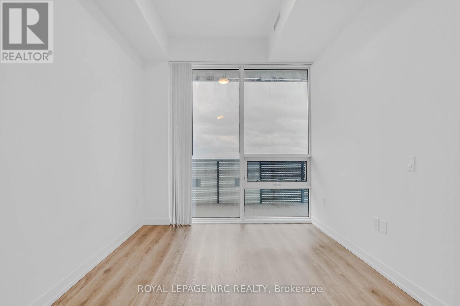 6908 - 138 Downes Street, Toronto, Ontario  M5E 0E4 - Photo 9 - C13010528