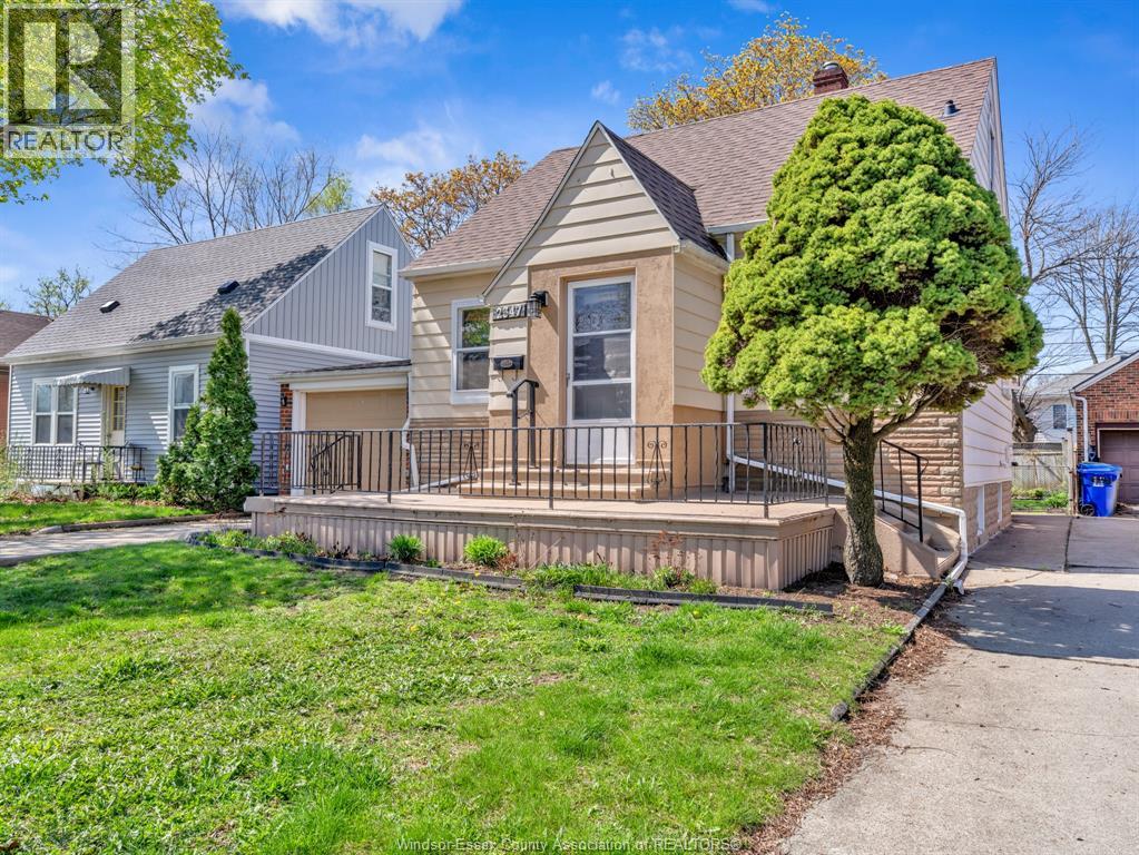 2347 Tourangeau Road, Windsor, Ontario  N8W 4N5 - Photo 4 - 26008657