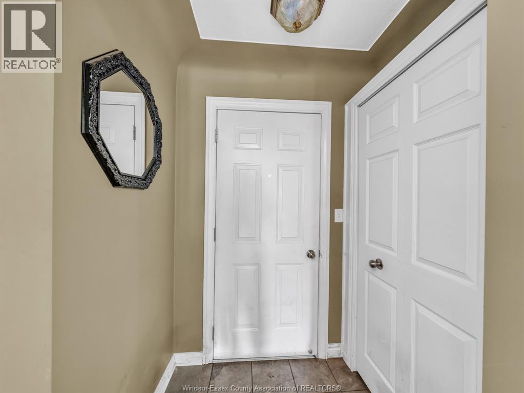 2347 Tourangeau Road, Windsor, Ontario  N8W 4N5 - Photo 5 - 26008657