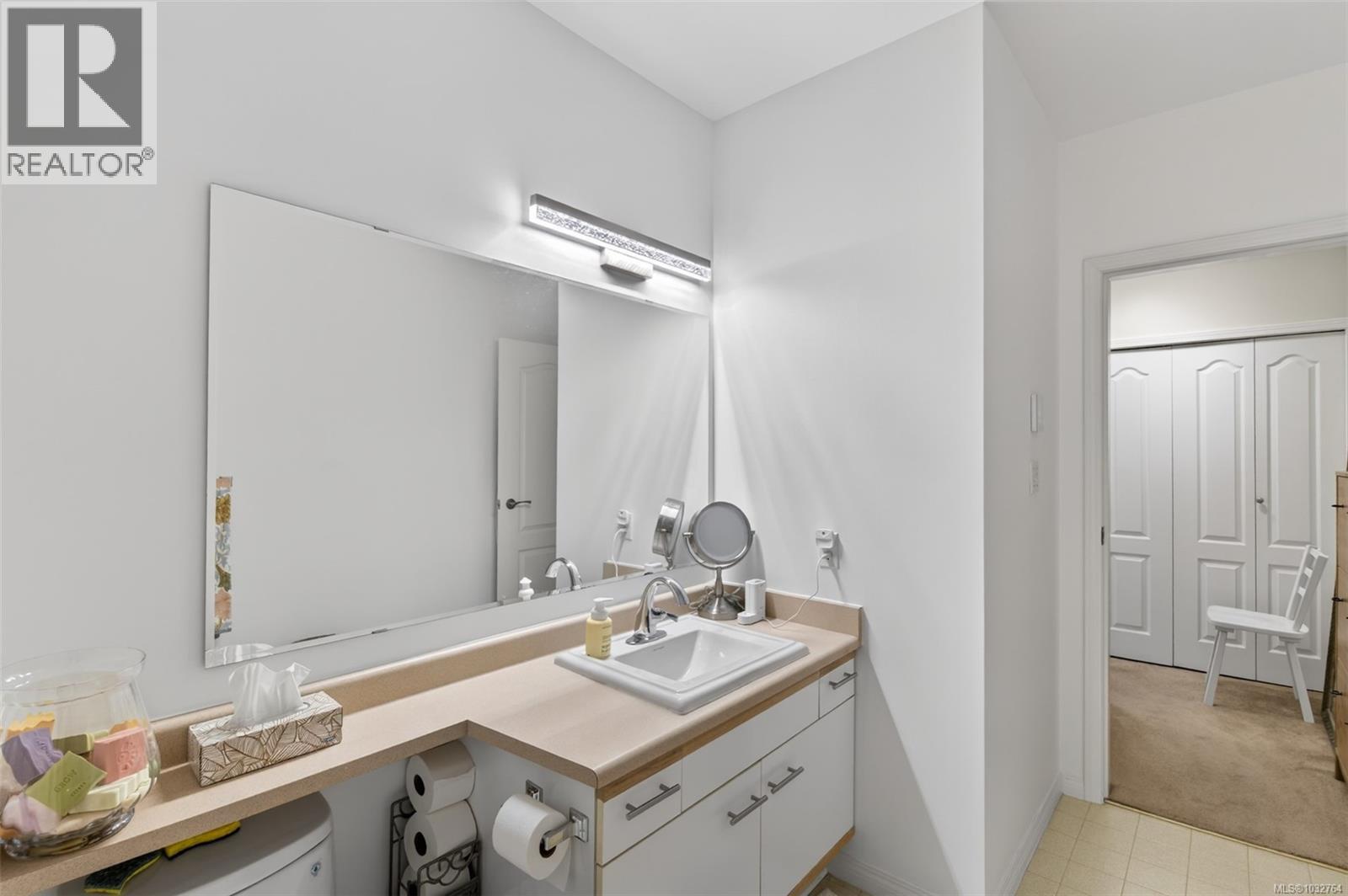 618 50 Songhees Rd, Victoria, British Columbia  V9A 7J4 - Photo 17 - 1032764