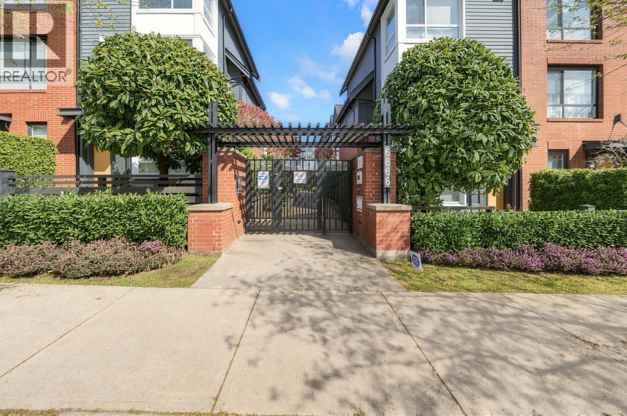 18 6868 BURLINGTON AVENUE, Burnaby, British Columbia