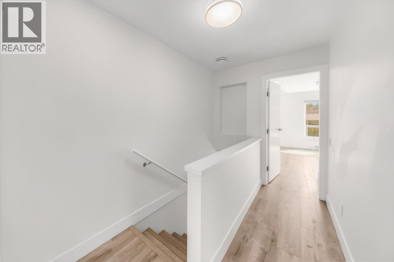 18 6868 Burlington Avenue, Burnaby, British Columbia  V5J 0G1 - Photo 15 - R3113385