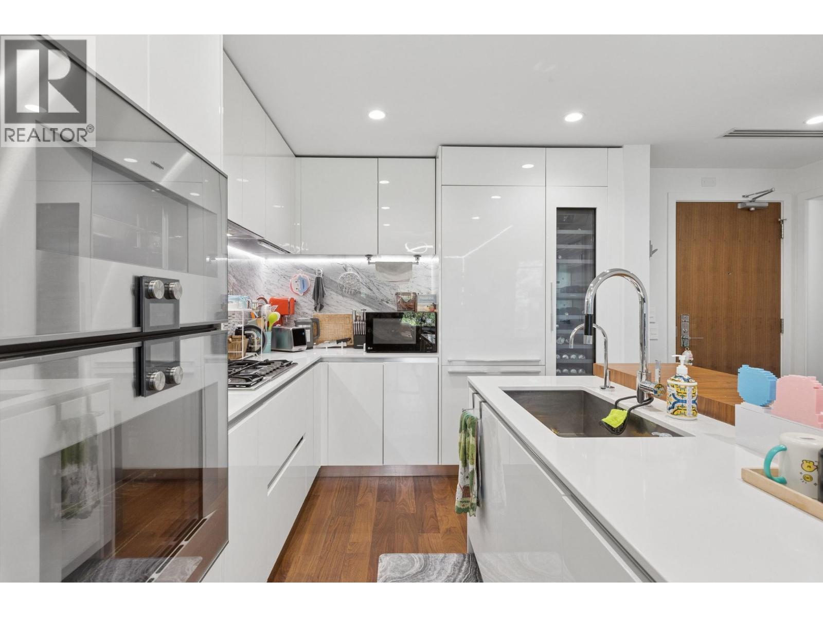 203 7428 Alberta Street, Vancouver, British Columbia  V5X 0J5 - Photo 4 - R3113391