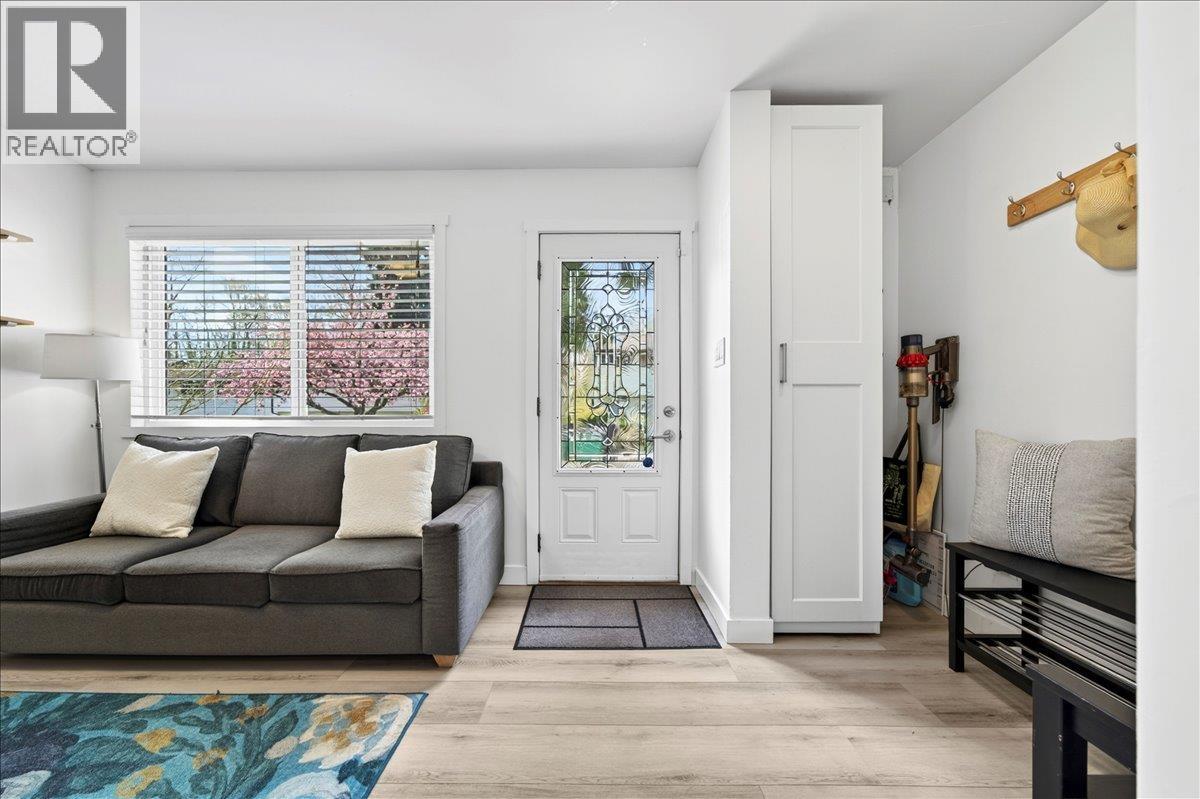 3348 Ganymede Drive, Burnaby, British Columbia  V3J 1A4 - Photo 14 - R3113393