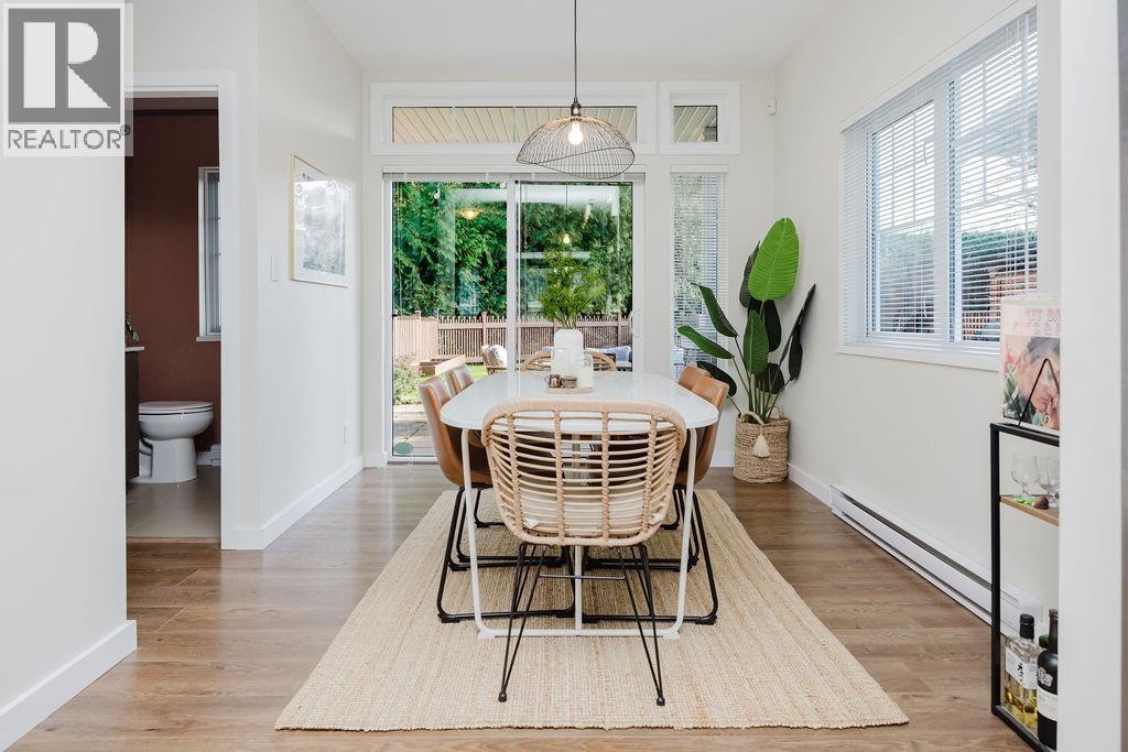 5992 Oldmill Lane, Sechelt, British Columbia  V7Z 0S2 - Photo 11 - R3113408