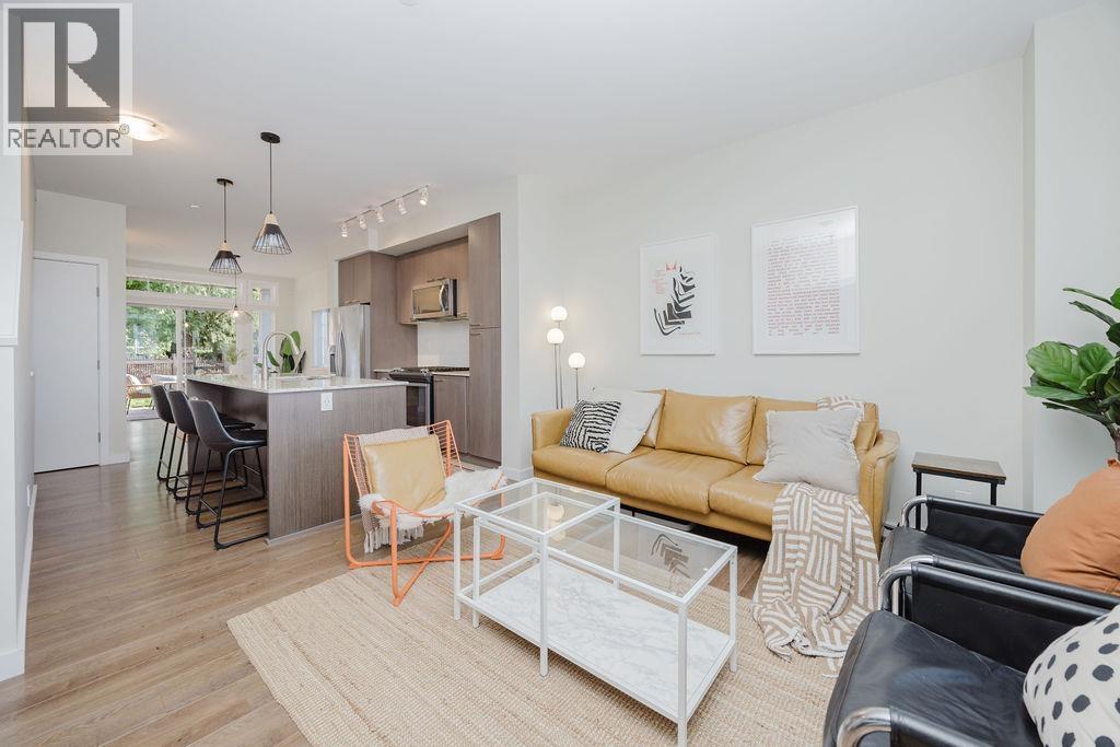 5992 Oldmill Lane, Sechelt, British Columbia  V7Z 0S2 - Photo 14 - R3113408