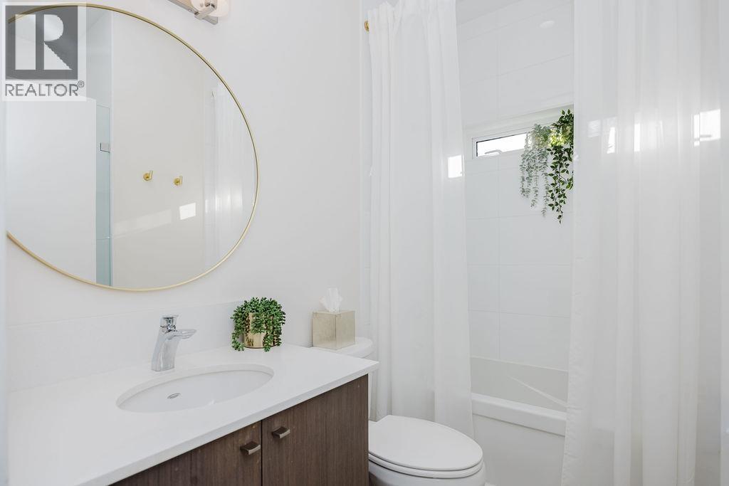 5992 Oldmill Lane, Sechelt, British Columbia  V7Z 0S2 - Photo 19 - R3113408