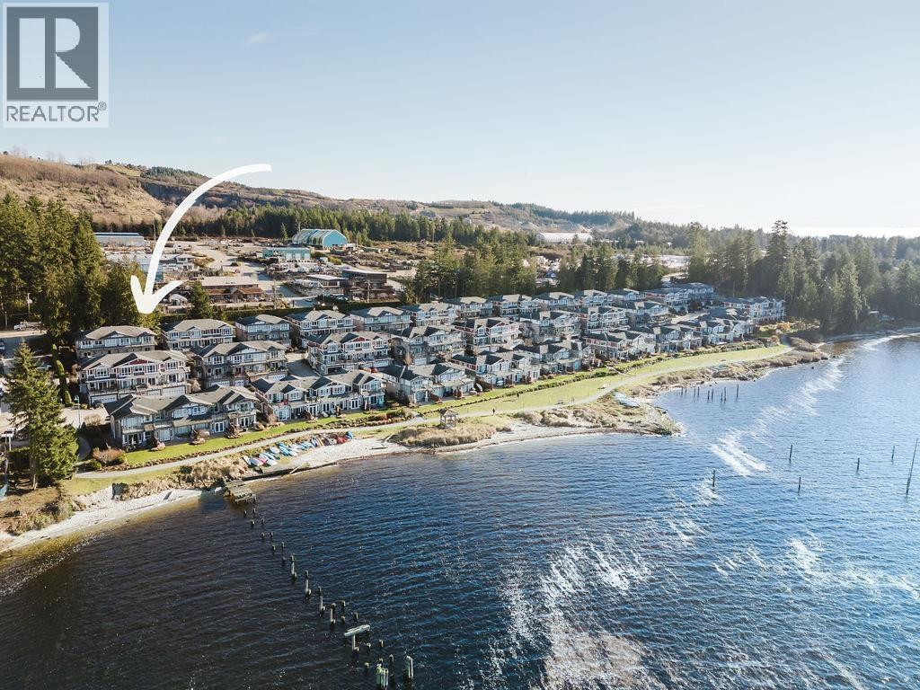 5992 Oldmill Lane, Sechelt, British Columbia  V7Z 0S2 - Photo 2 - R3113408