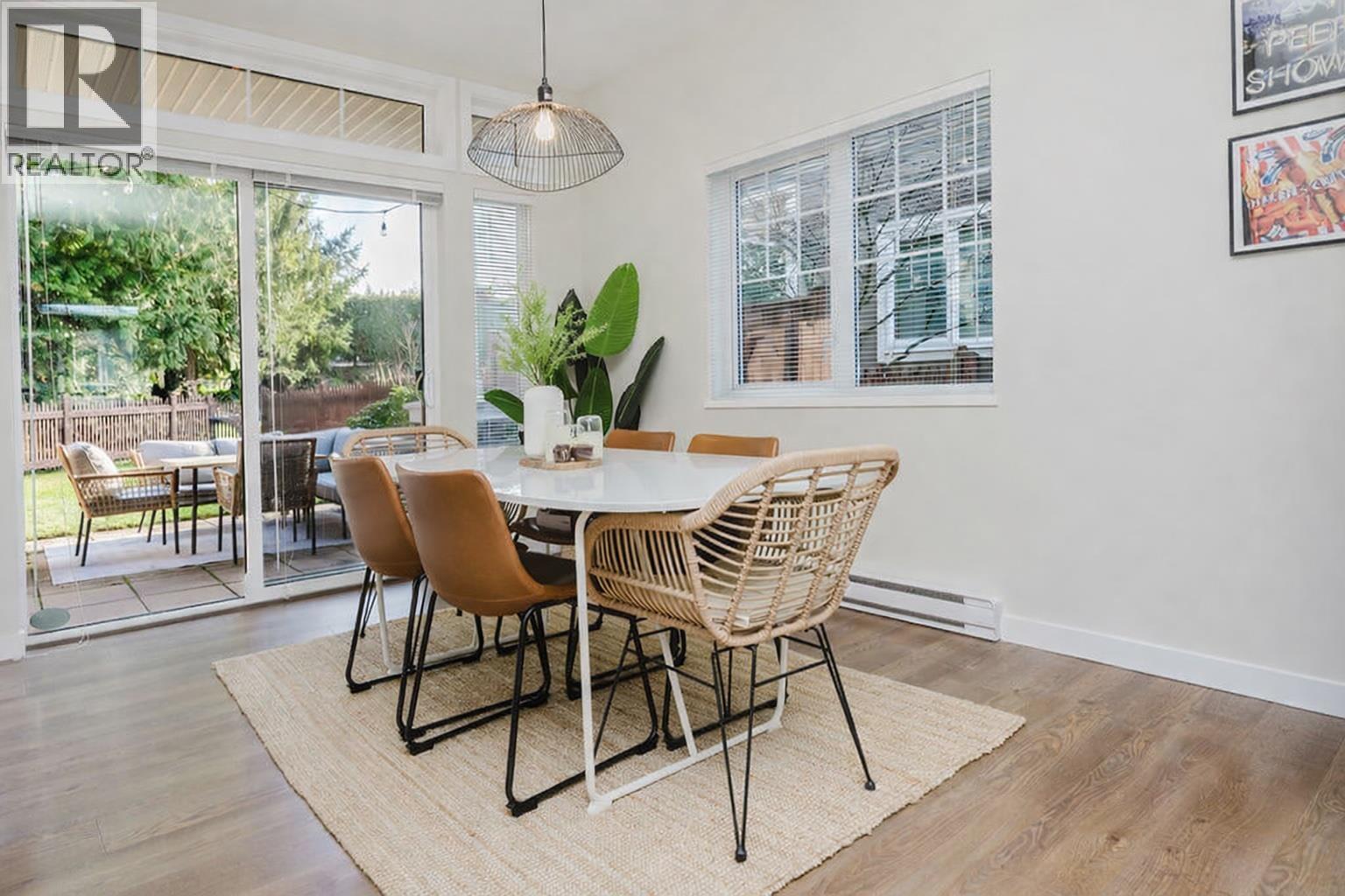 5992 Oldmill Lane, Sechelt, British Columbia  V7Z 0S2 - Photo 9 - R3113408