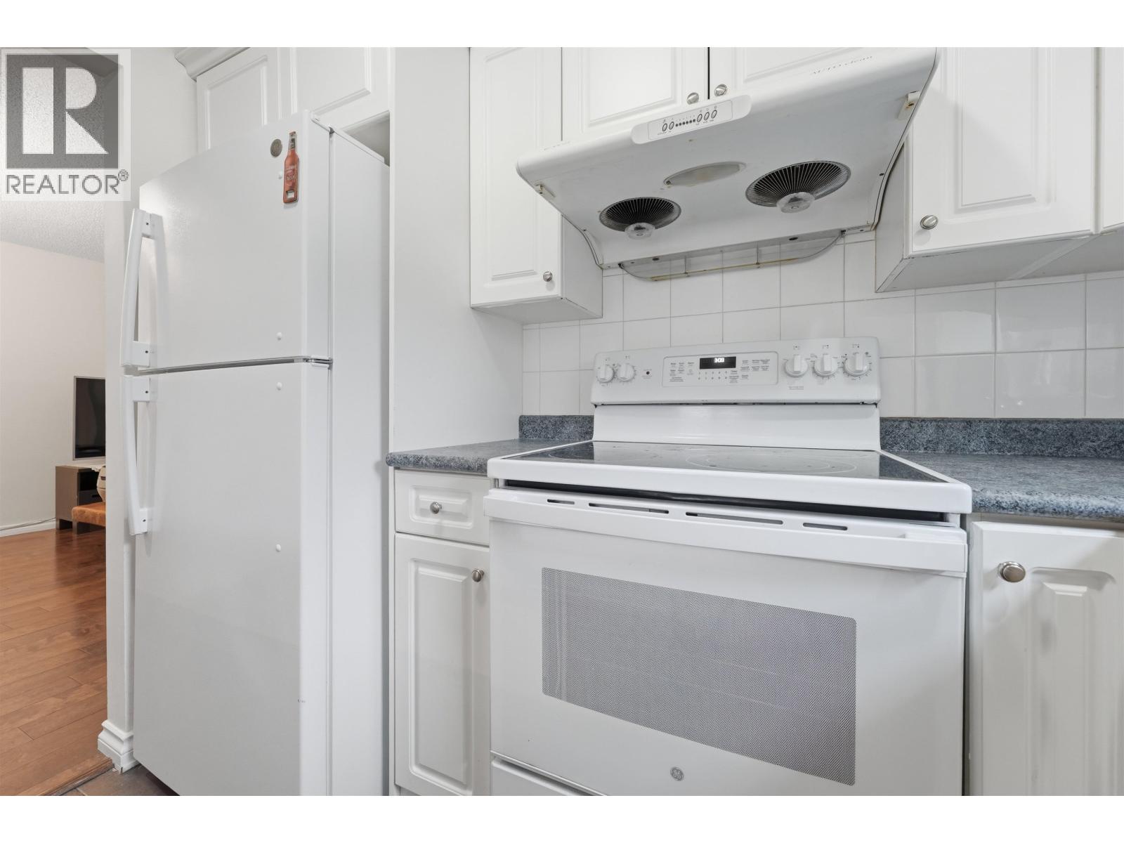 4290 Bridgewater Crescent, Burnaby, British Columbia  V3N 4M7 - Photo 12 - R3113411