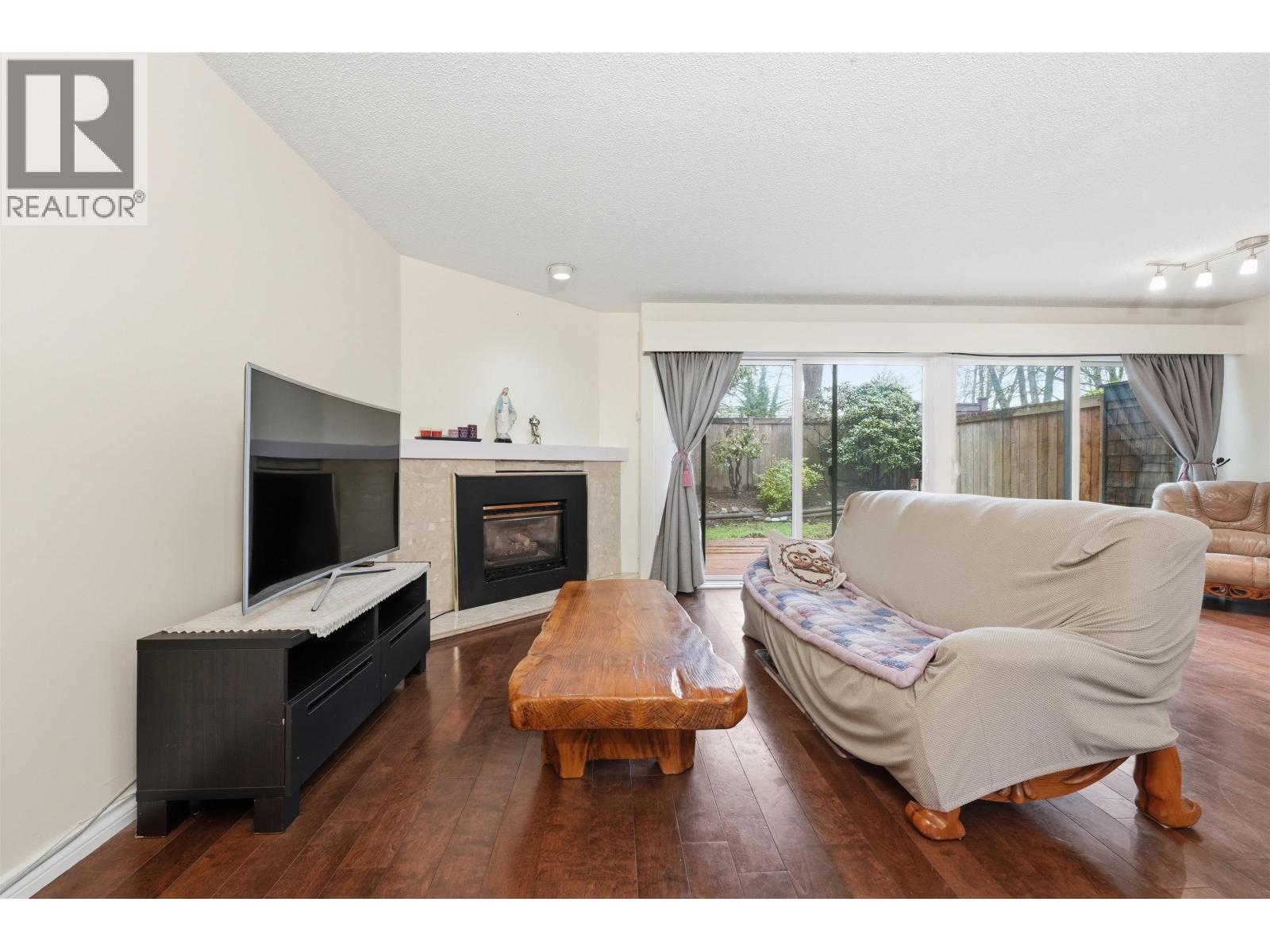 4290 Bridgewater Crescent, Burnaby, British Columbia  V3N 4M7 - Photo 3 - R3113411