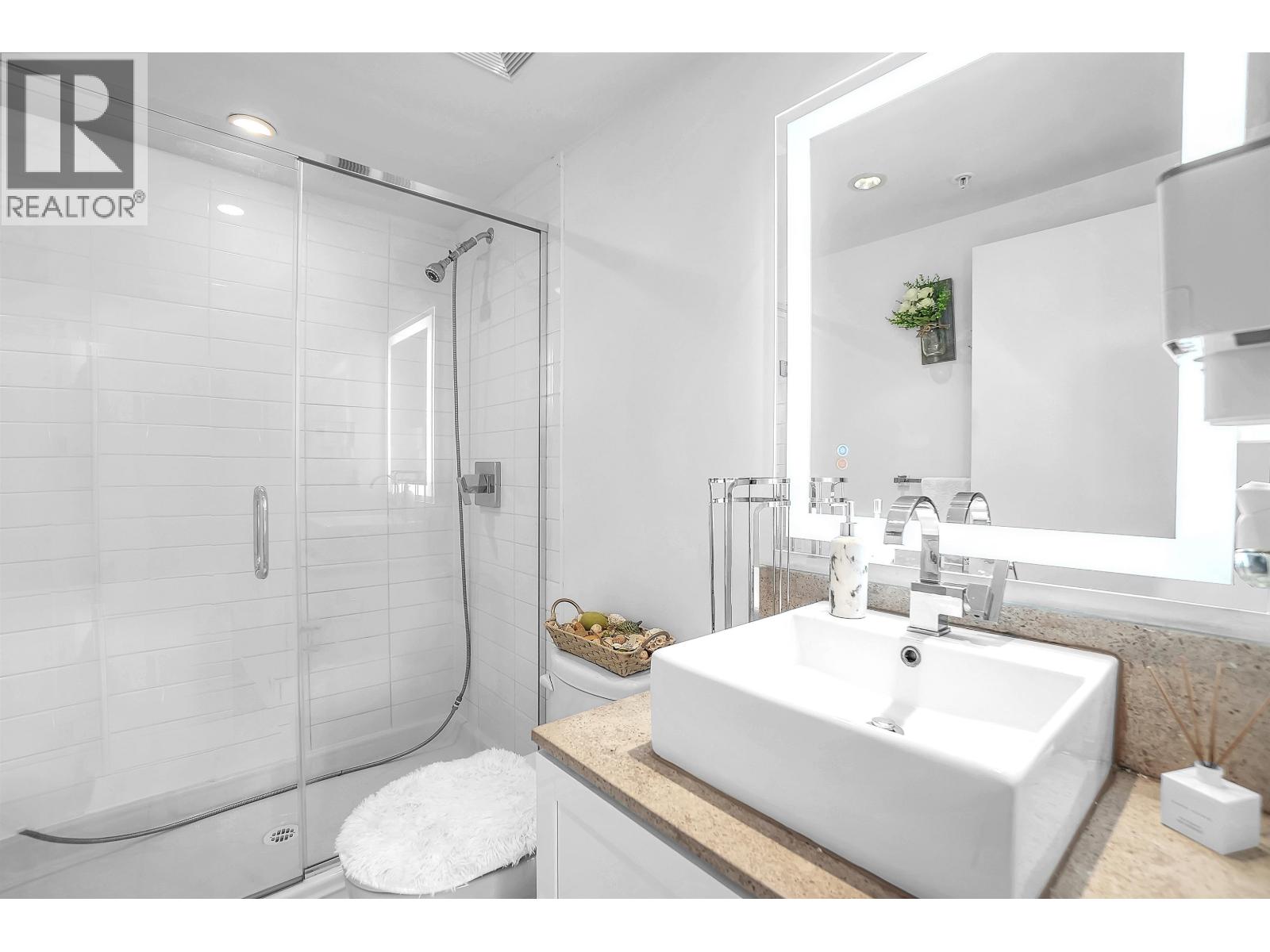 802 158 W 13th Street, North Vancouver, British Columbia  V7M 0A7 - Photo 30 - R3113417