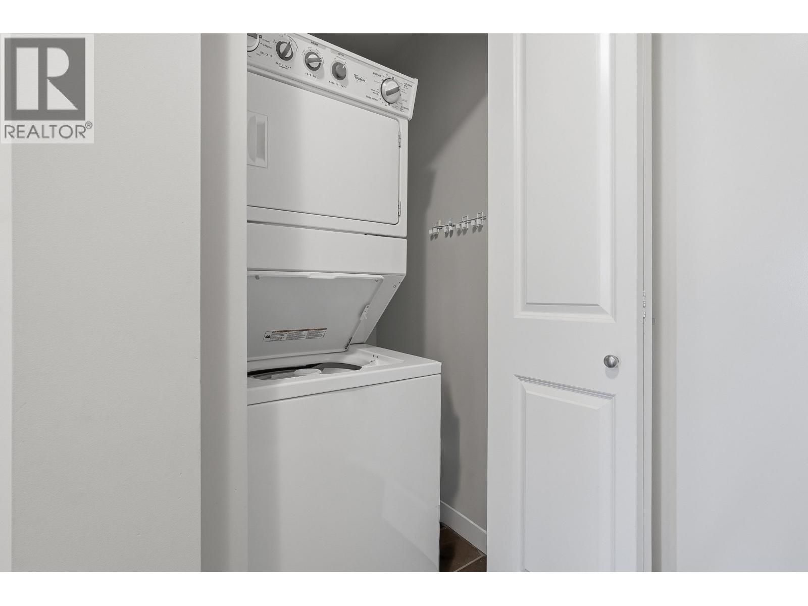 210 6077 London Road, Richmond, British Columbia  V7E 0A7 - Photo 14 - R3113452