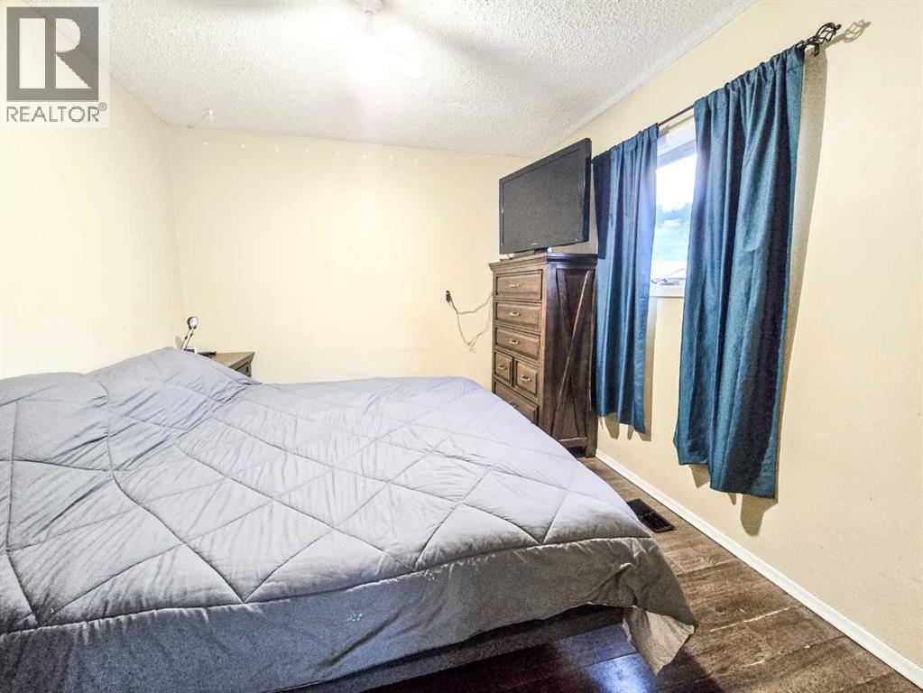 7070 18 Avenue, Coleman, Alberta  T0K 0M0 - Photo 9 - A2286590