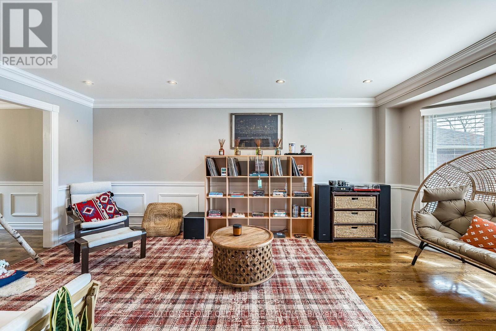 501 Sundown Crescent, Pickering, Ontario  L1V 6A7 - Photo 5 - E12875898