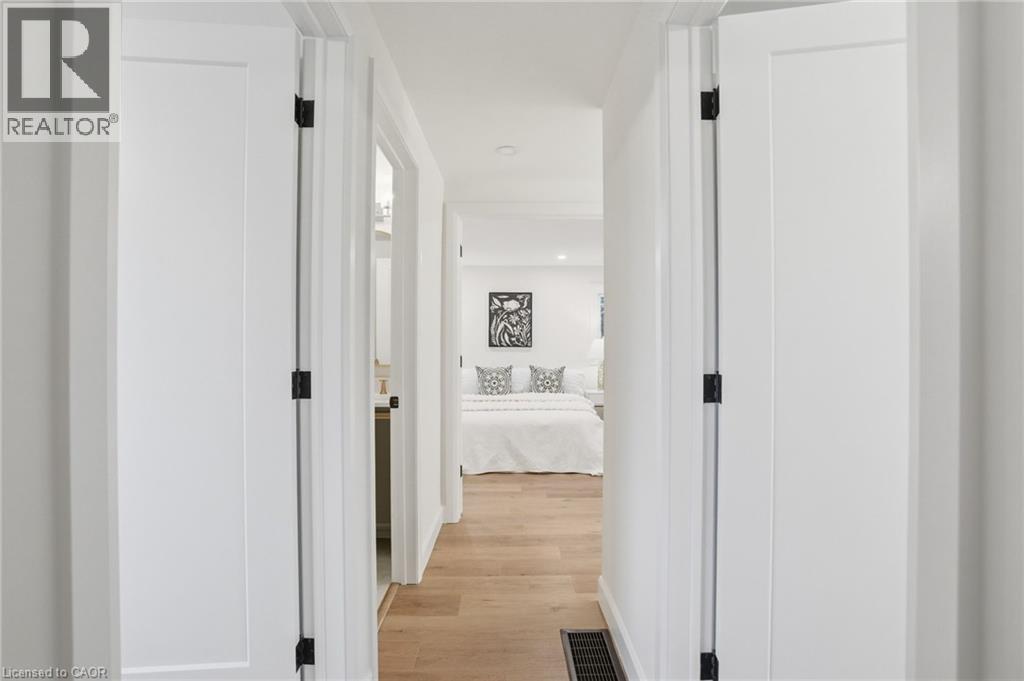 8 Chudleigh Street, Waterdown, Ontario  L9H 7E4 - Photo 19 - 40822531