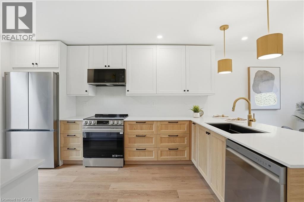 8 Chudleigh Street, Waterdown, Ontario  L9H 7E4 - Photo 9 - 40822531