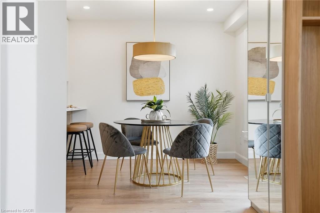 8 Chudleigh Street, Waterdown, Ontario  L9H 7E4 - Photo 4 - 40822531