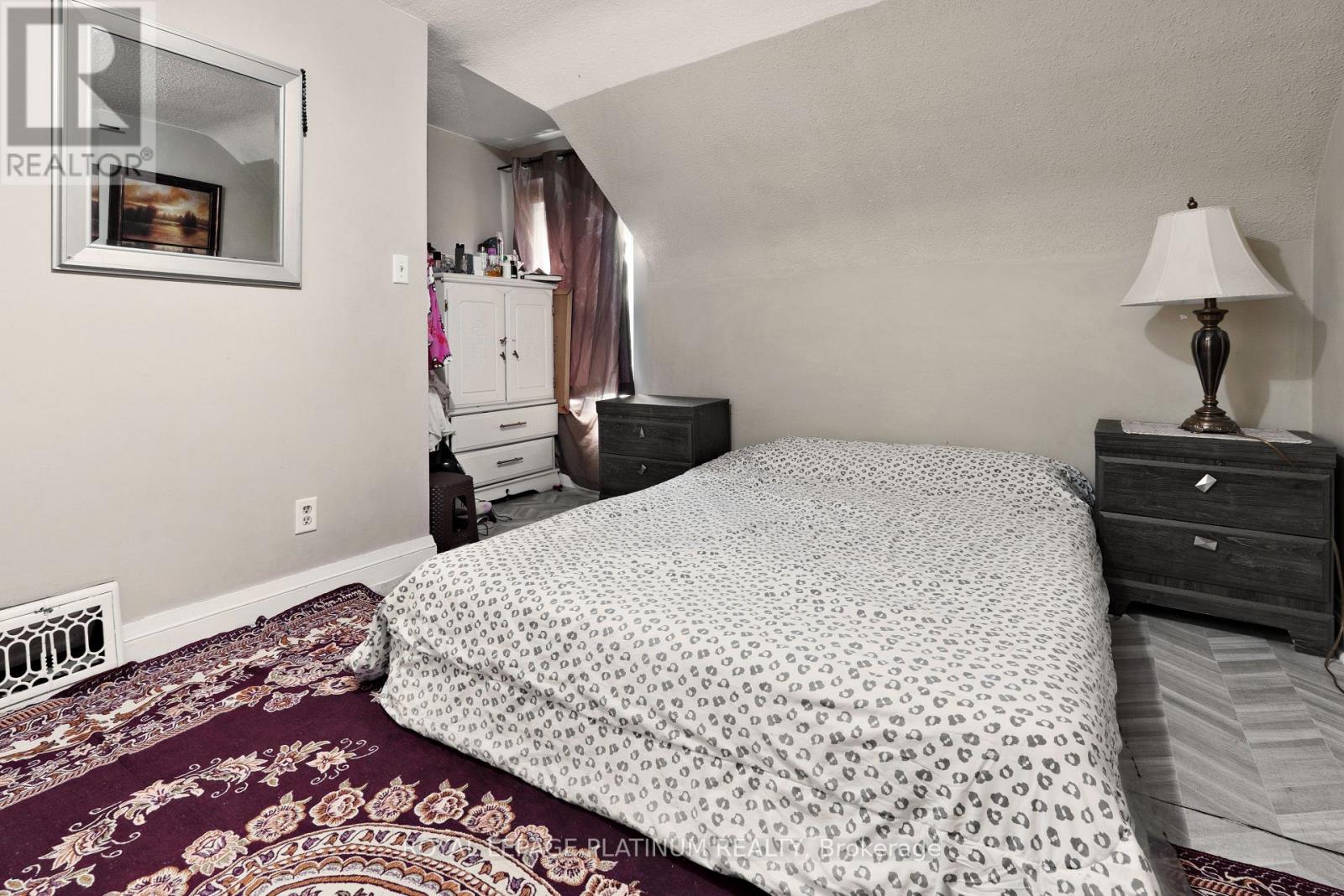 Unknown Address, ,    - Photo 23 - X13001716