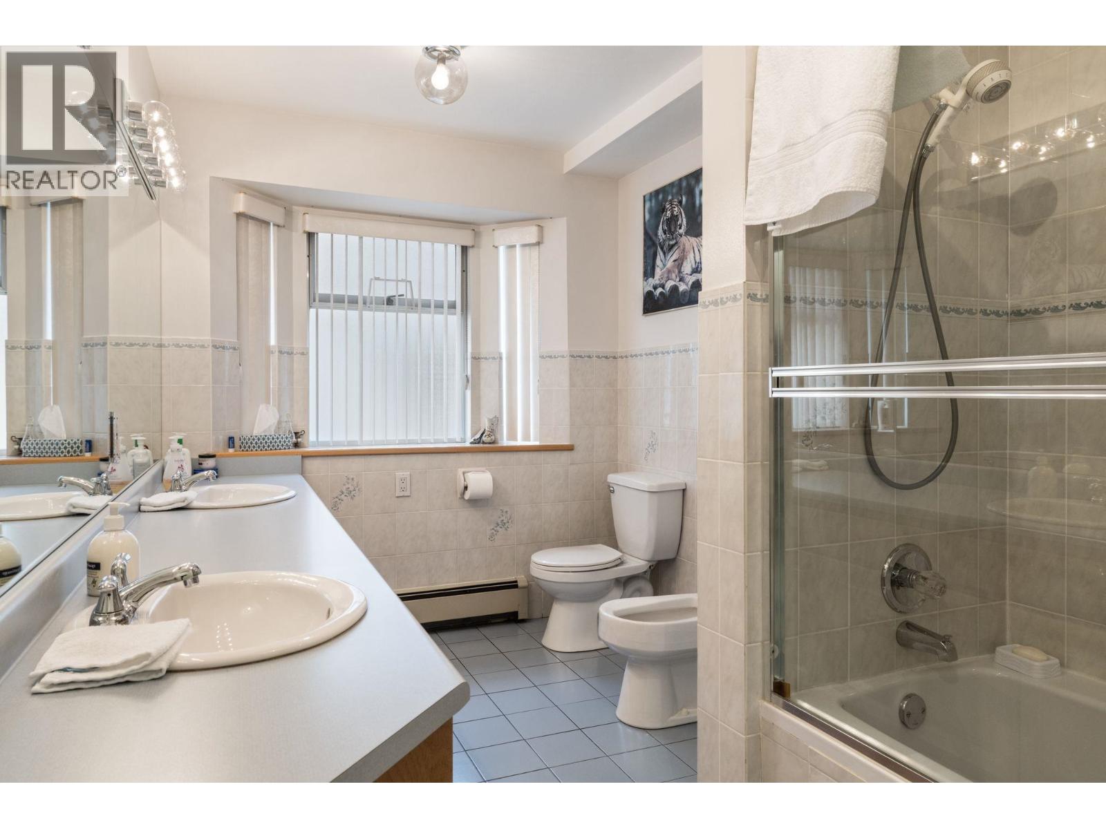 547 Tempe Crescent, North Vancouver, British Columbia  V7N 1E7 - Photo 12 - R3113414