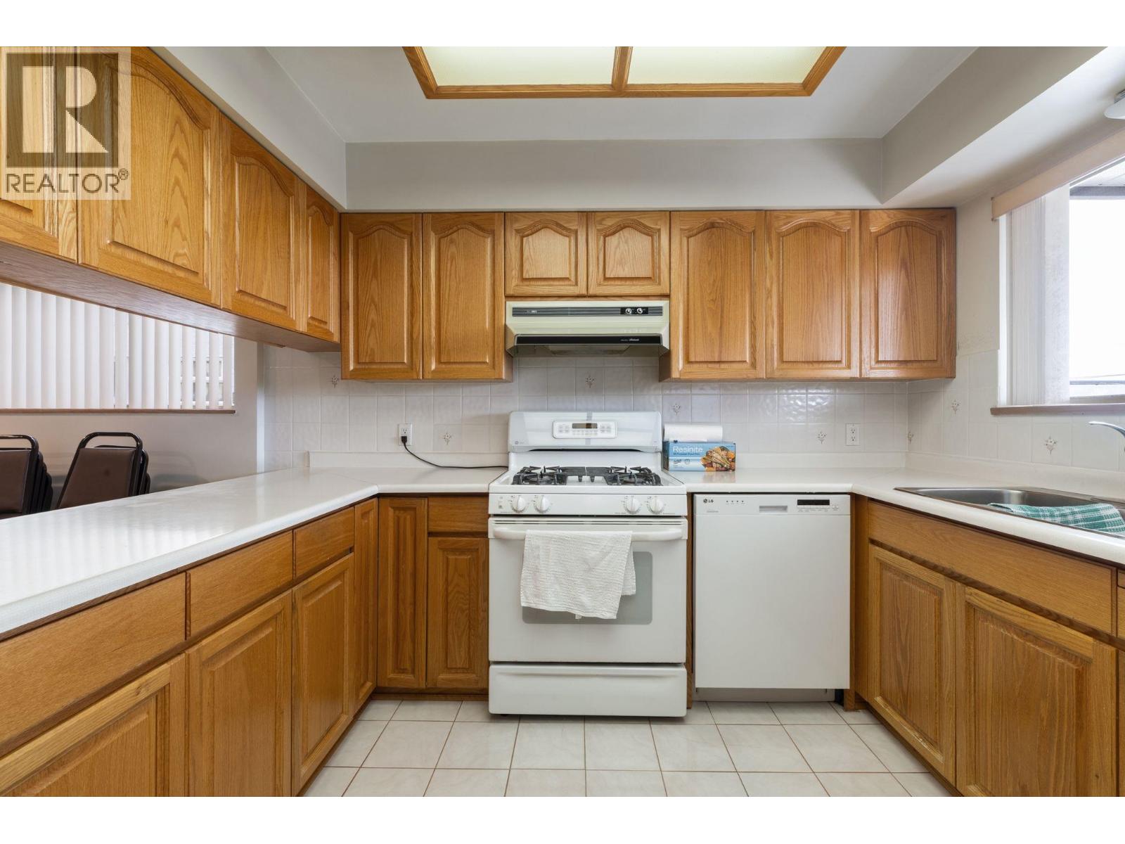 547 Tempe Crescent, North Vancouver, British Columbia  V7N 1E7 - Photo 19 - R3113414