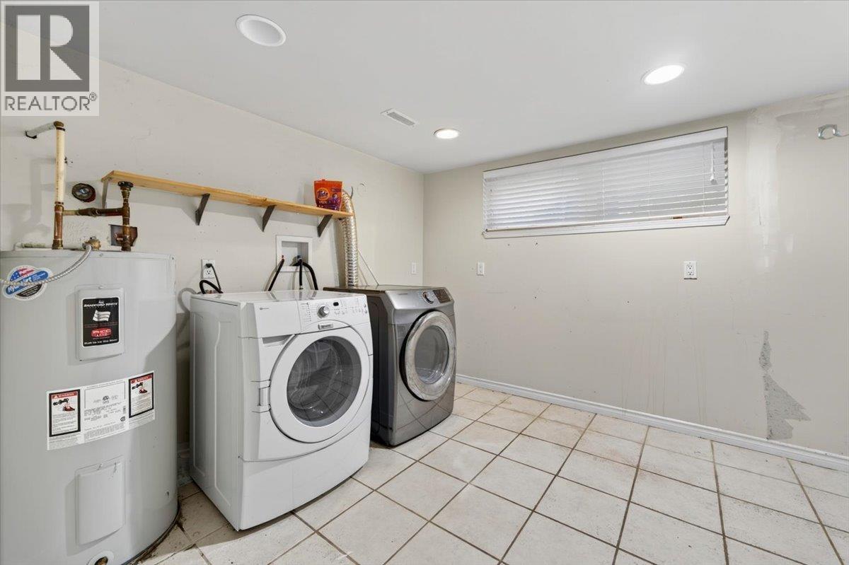 11851 221 Street, Maple Ridge, British Columbia  V2X 5S4 - Photo 35 - R3113422