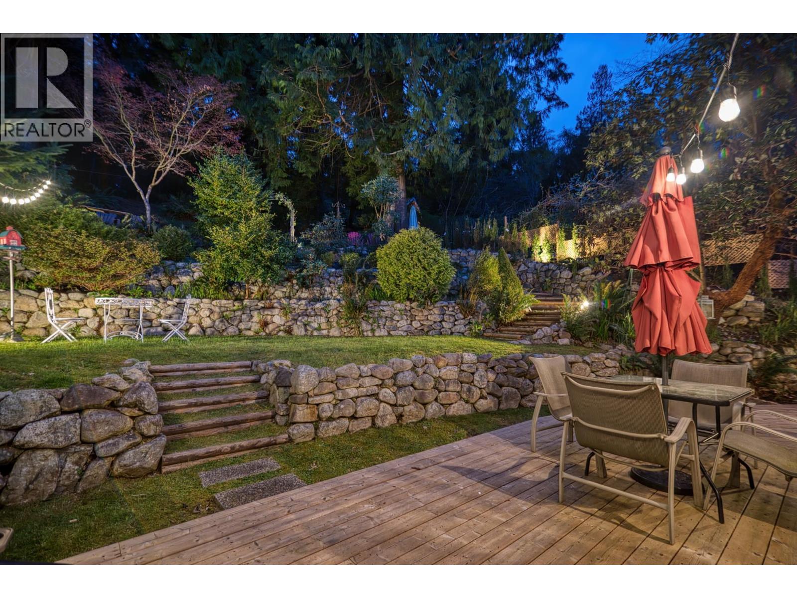 1849 North Road, Gibsons, British Columbia  V0N 1V1 - Photo 37 - R3113426