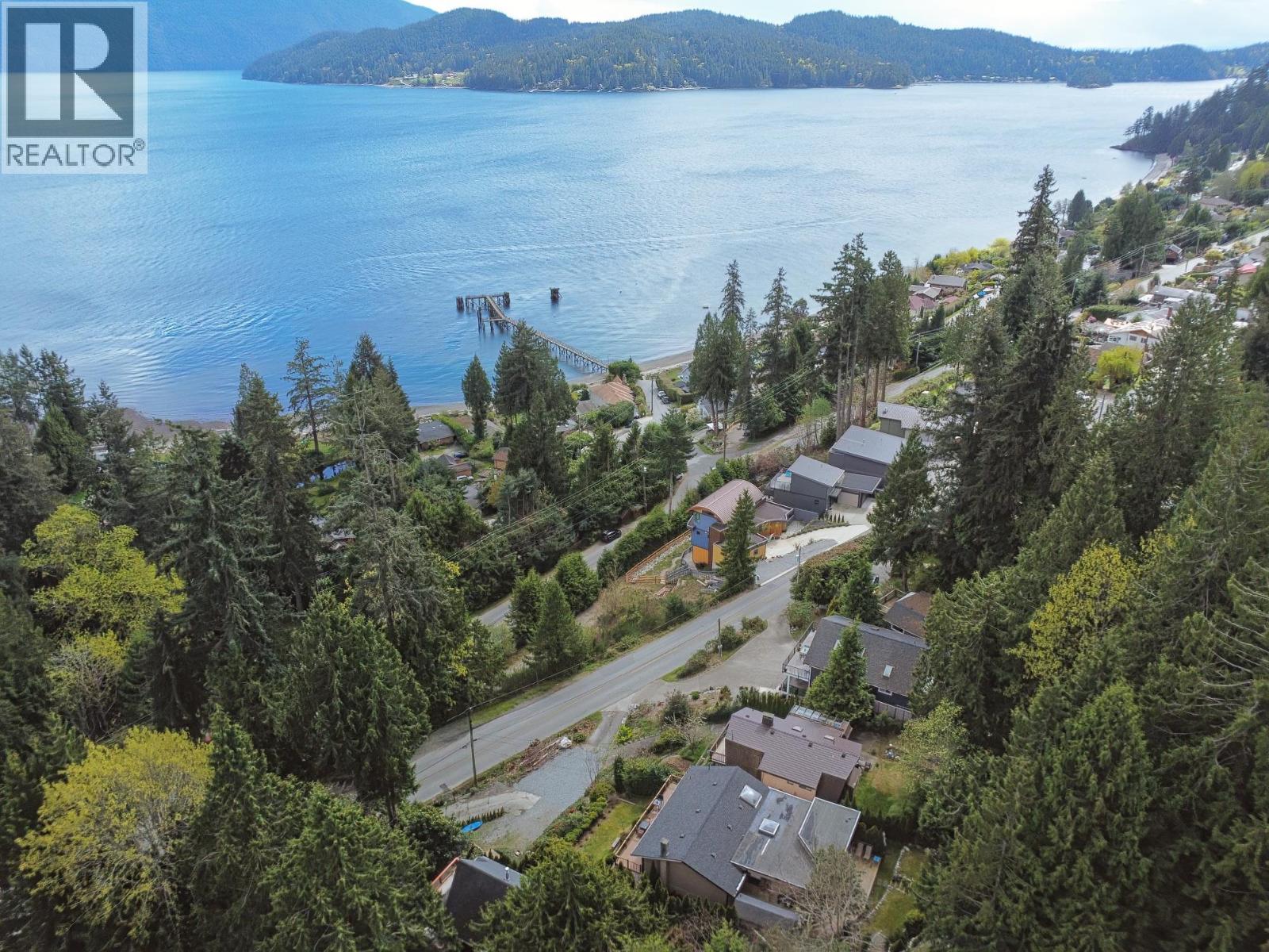 1849 North Road, Gibsons, British Columbia  V0N 1V1 - Photo 39 - R3113426